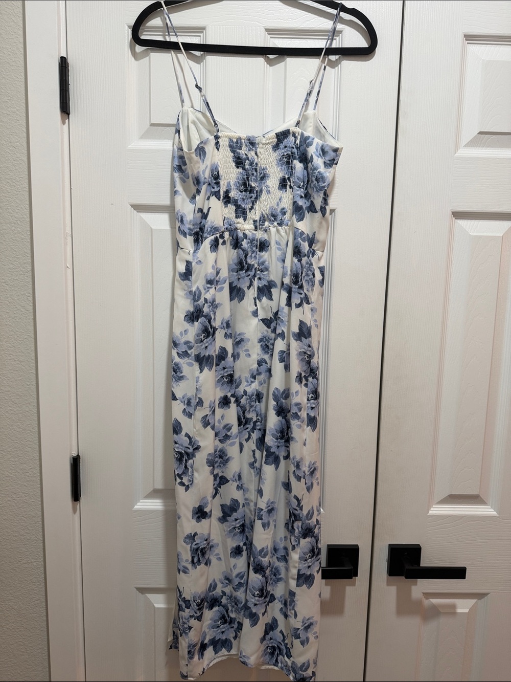 Abercrombie & Fitch Blue White Floral Dress with slit Size Small Tall - Picture 6 of 6